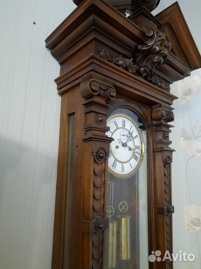 Антикварные часы