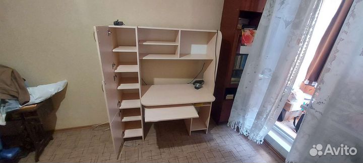 Компьютерный стол