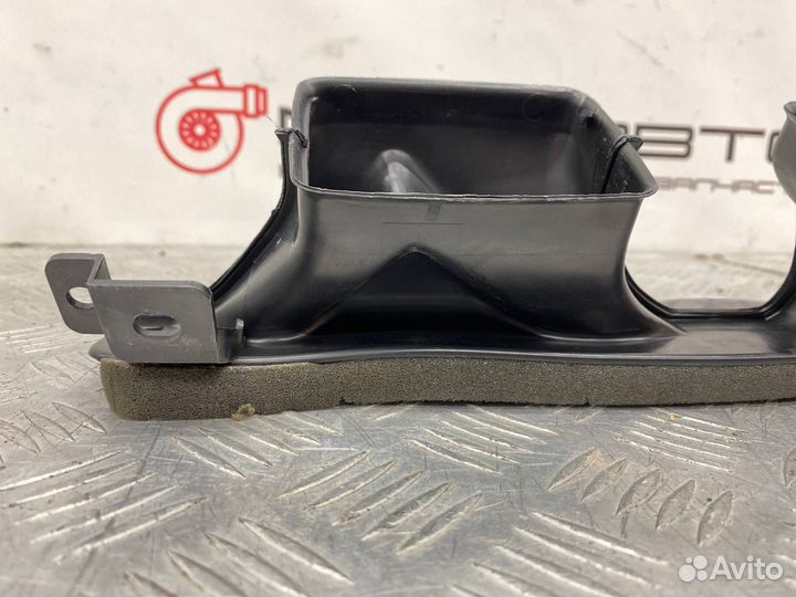 Б/У воздуховод отопителя Audi A6 С5 ALF 2.4 1998