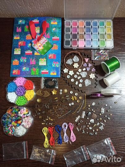 Наборы для рукодельниц