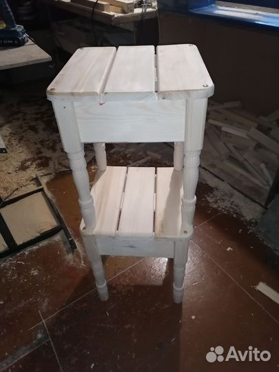 Табуретки деревянные