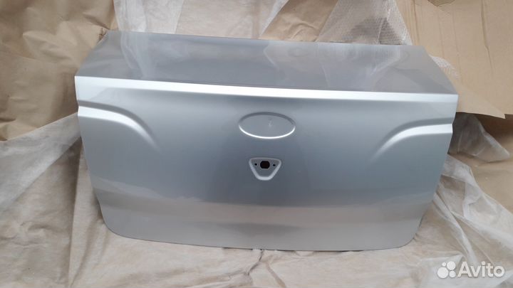 Крышка багажника ваз 2190 Гранта в цвет