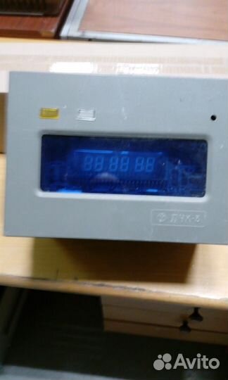 Часы электронные настенные СССР