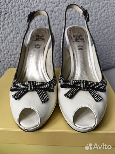 Босоножки женские 36 размер натуральная кожа, лак