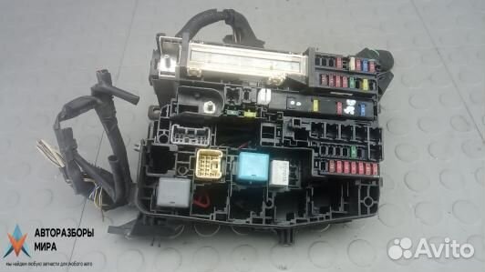 Блок предохранителей Toyota Auris 2007