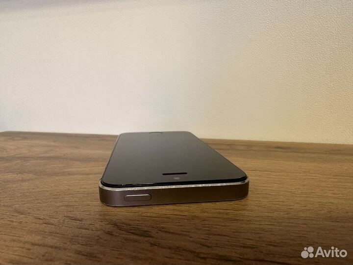 iPhone 5S, 64 ГБ