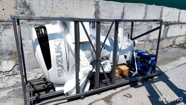 Мотор лодочный Suzuki DF300APX белый в наличии