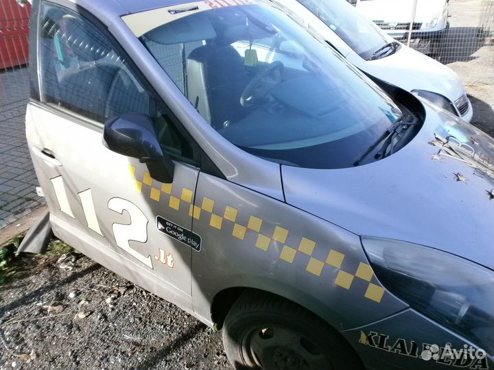 Автомобиль на запчасти Renault Scenic 3 2.0Д 2011г