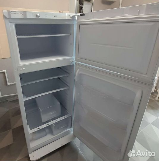 Холодильник бу 3 месяца