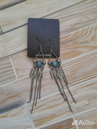 Серьги, брошь, пояс металлический новые