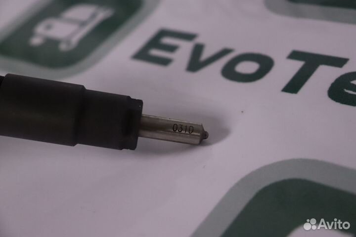 Форсунка топливная 095000-7500