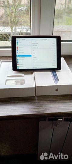 iPad air Wi-Fi+ Cellular 16gb Space Gray