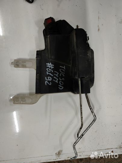 Замок двери передний, задний Hyundai Tucson JM