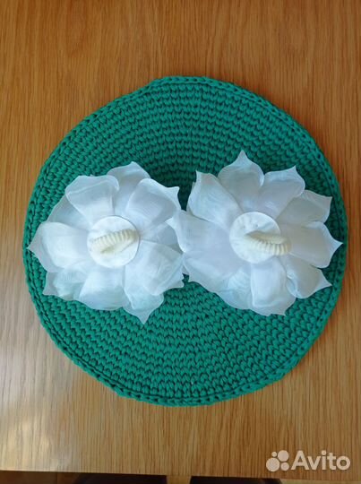 Бантики для волос белые