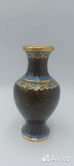 Клуазоне. Ваза латунная с перегородчатой эмалью