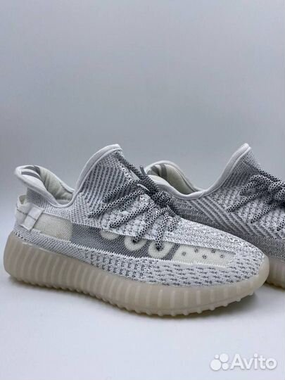 Кроссовки Adidas Yeezy Boost 350 V2