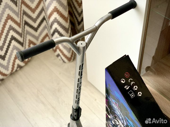 Трюковый самокат sport