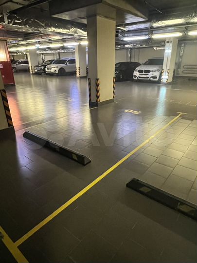 Машиноместо, 14 м²