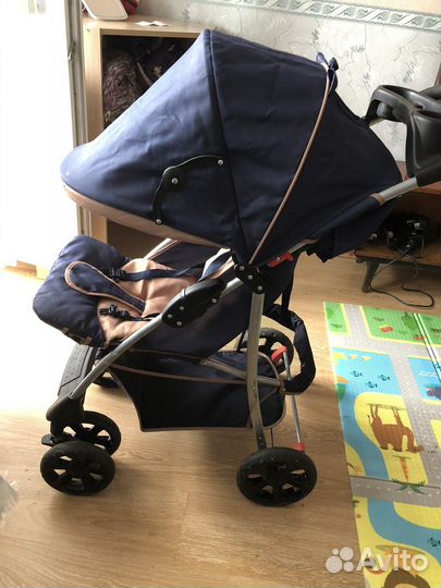 Прогулочная коляска