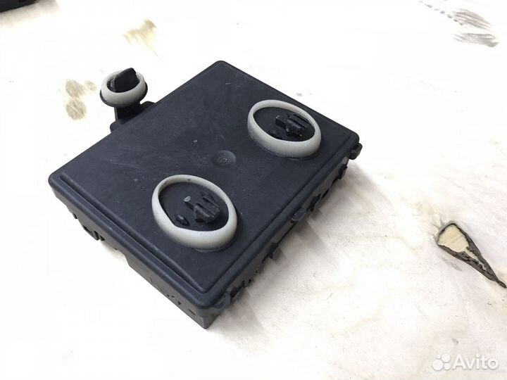 Блок комфорта передней двери Tiguan 2