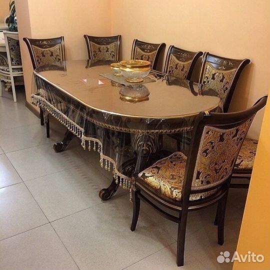 Силиконовая прозрачная скатерть с бахромой