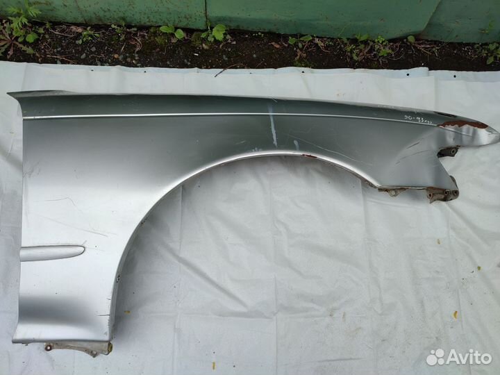 Toyota mark 2 90 крыло переднее R