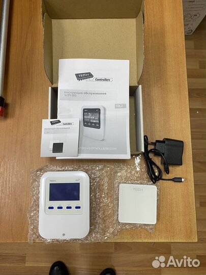 Контроллер радиаторов отопления Tech WiFi 8S