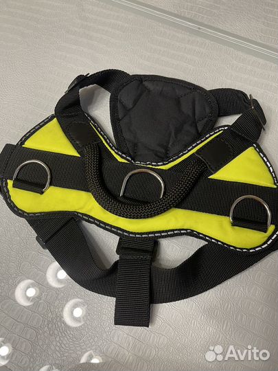 Шлейка для крупных собак