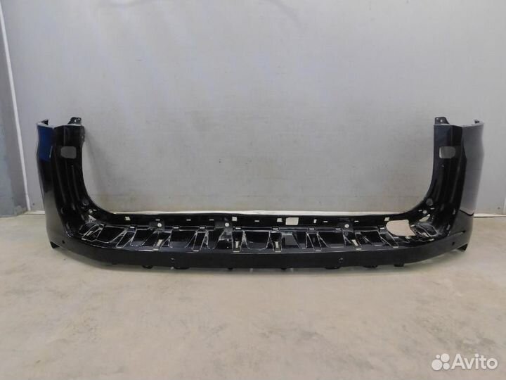 Бампер задний Toyota Land Cruiser