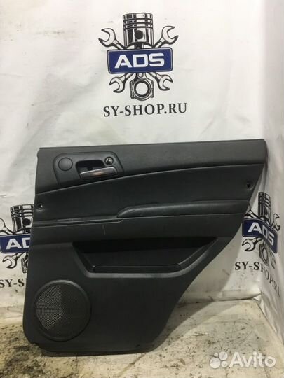 Обшивка салона задняя правая Ssangyong Kyron 1