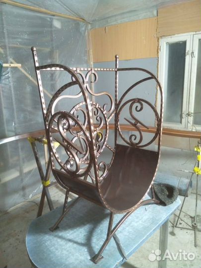 Кованная дровница