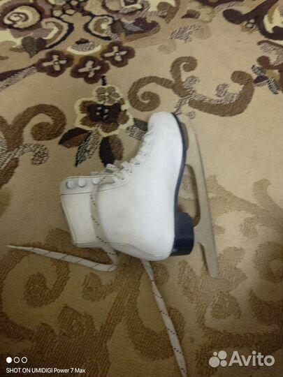 Коньки фигурные