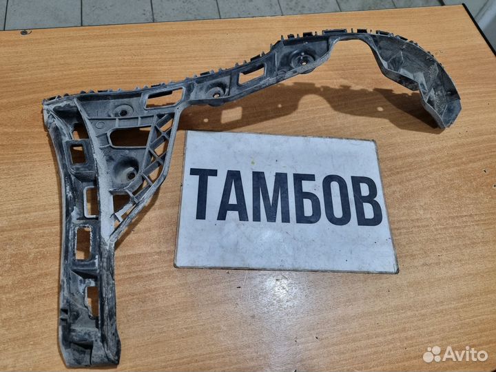 Левый задний кронштейн бампера фольксваген поло