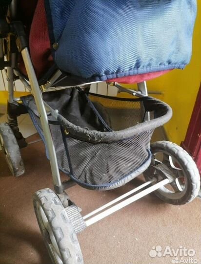 Прогулочная коляска