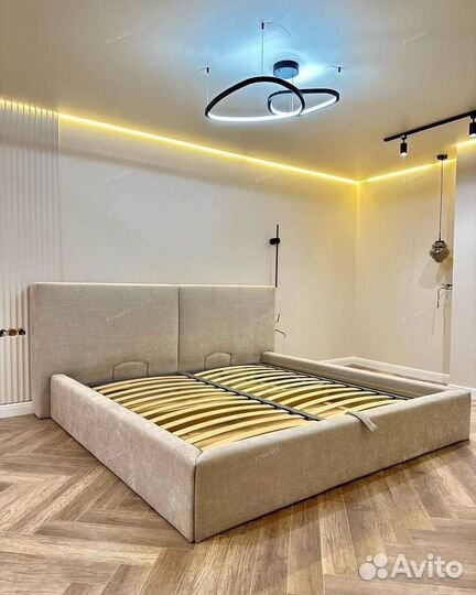 Кровать двухспальная