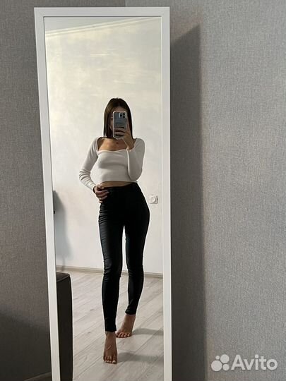 Кожаные шорты zara