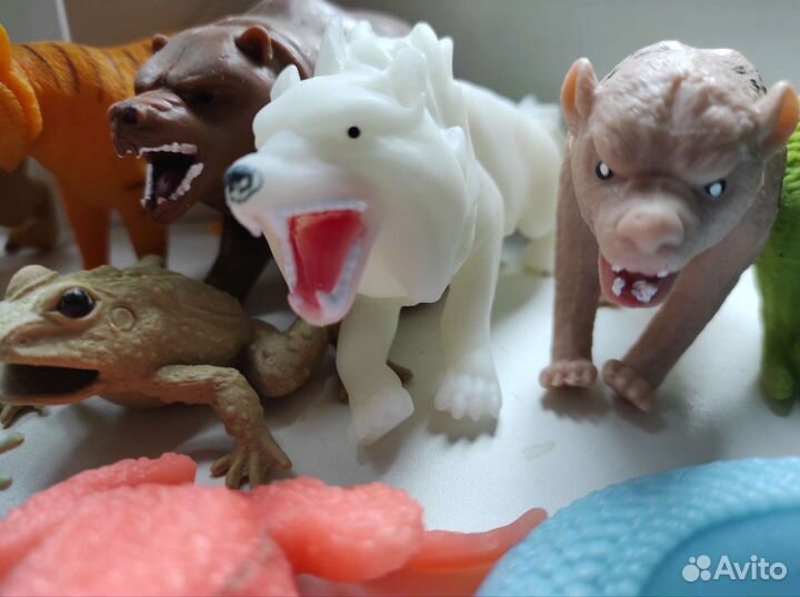 Коллекция селиконовых игрушек