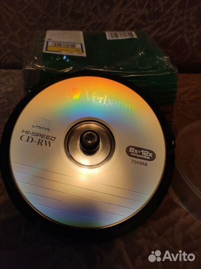 Диски DVD+R и диски CD-RW чистые