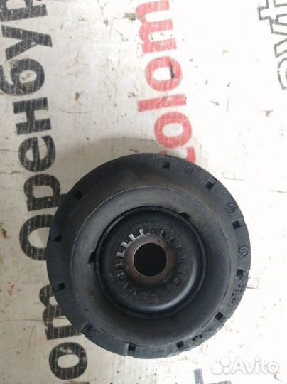 Опора амортизатора Volkswagen Passat B3