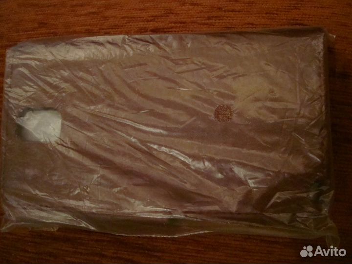 Чехол на телефон