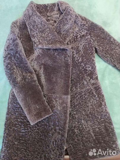 Шуба 46- 48 новая астраган