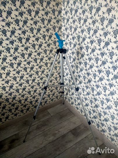 Напольный штатив тренога для манекен головы