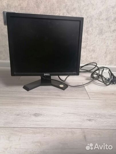 Монитор Dell