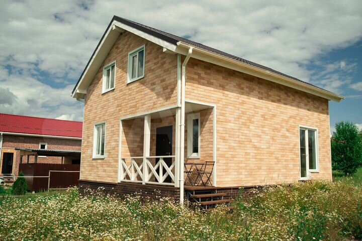 Коттедж 135 м² на участке 14 сот.