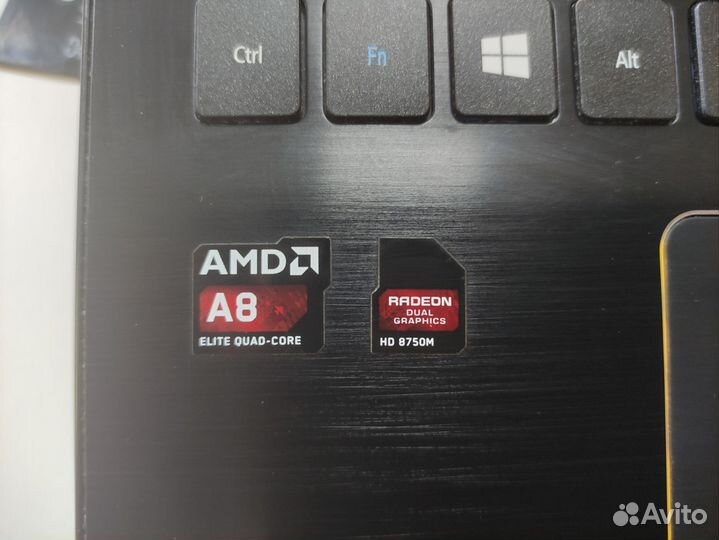 Acer aspire V5 552G