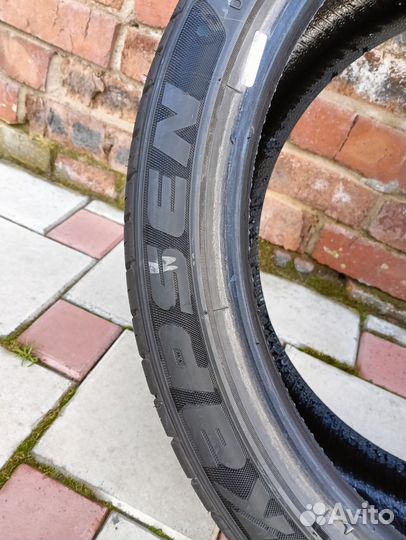 Kapsen Headking S2000 225/40 R18 97