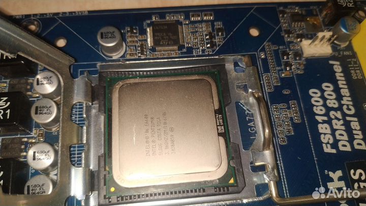 Материнская плата 775