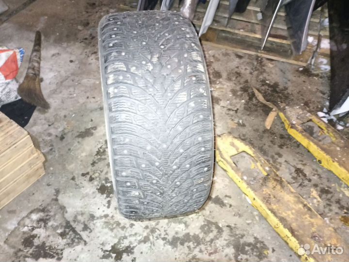 Nokian Tyres W 275/35 R20 102T