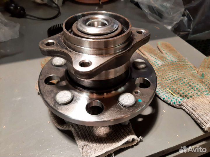 Задняя левая ступица Kia Sportage 3