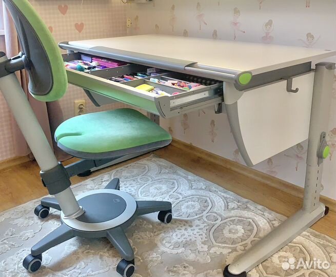 Парта-трансформер Moll + кресло Moll